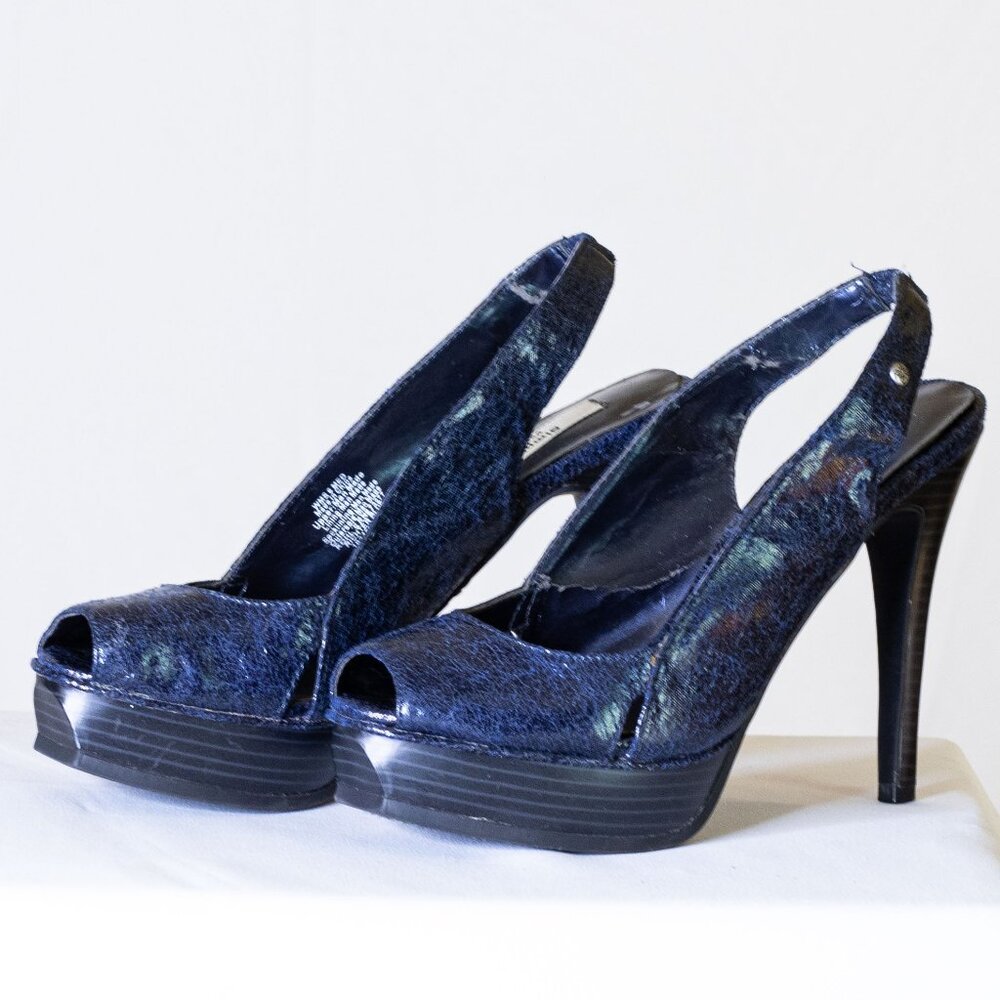 Vera Wang Sling Back, Open Toe 5 inch heels, Size 6